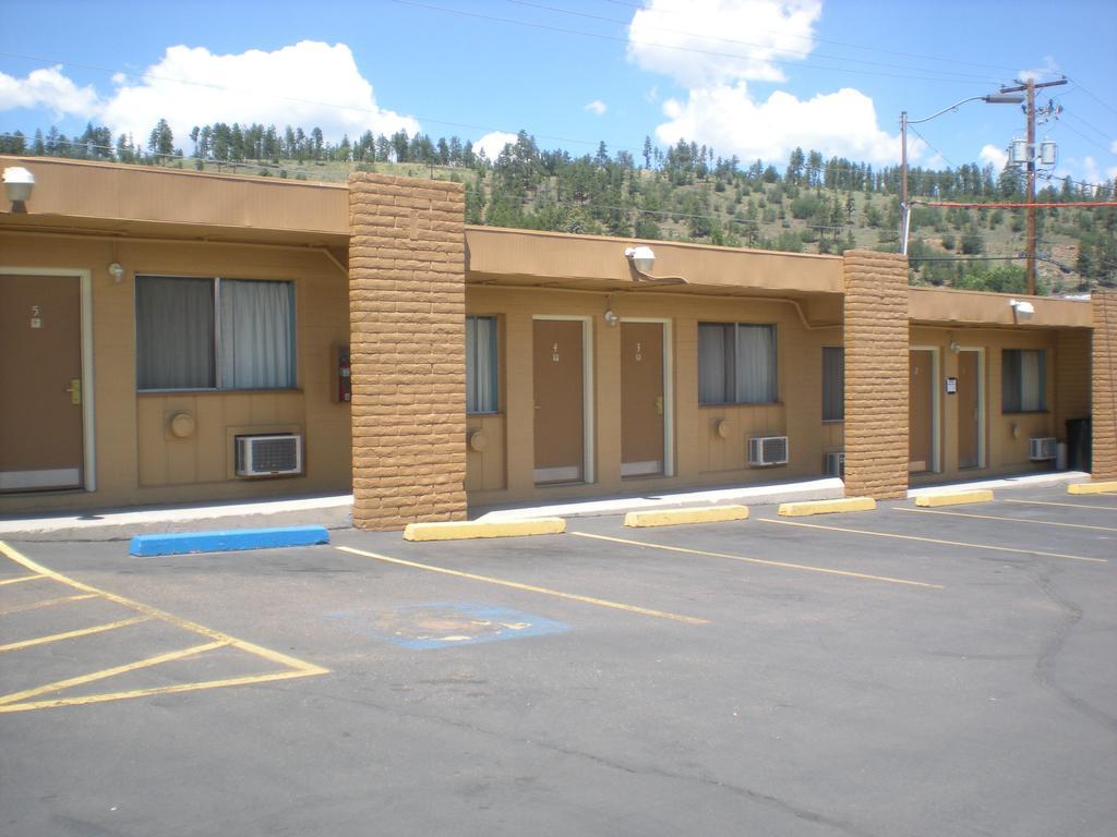 Snow Peak Inn Flagstaff Exterior foto